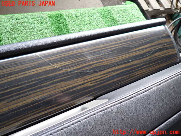 2UPJ-9239941234]リンカーン・ナビゲーター(不明)右前ドア内張り 中古_2