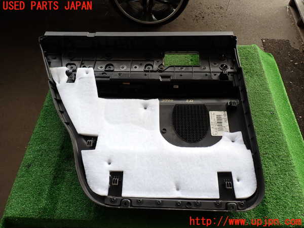 2UPJ-9239941294]リンカーン・ナビゲーター(不明)右後ドア内張り 中古_5
