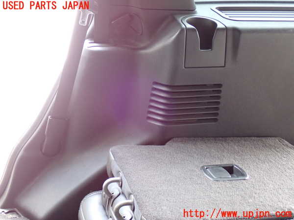2UPJ-9239947675]リンカーン・ナビゲーター(不明)右リアピラートリム 中古_3