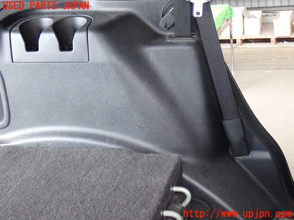 2UPJ-9239947680]リンカーン・ナビゲーター(不明)左リアピラートリム 中古_3
