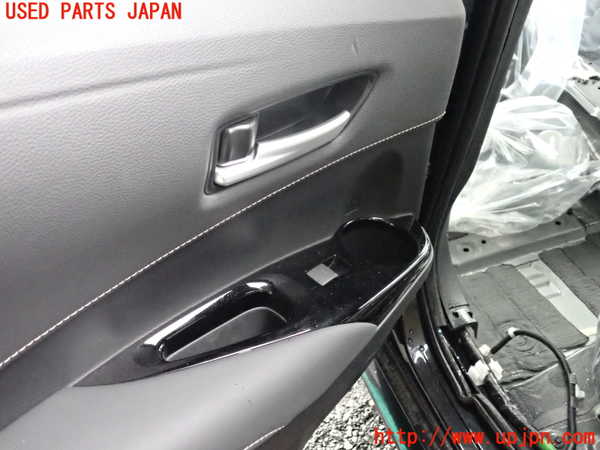 1UPJ-9239951320]カローラ ツーリング ハイブリッド(ZWE211W)左後ドア 中古_3