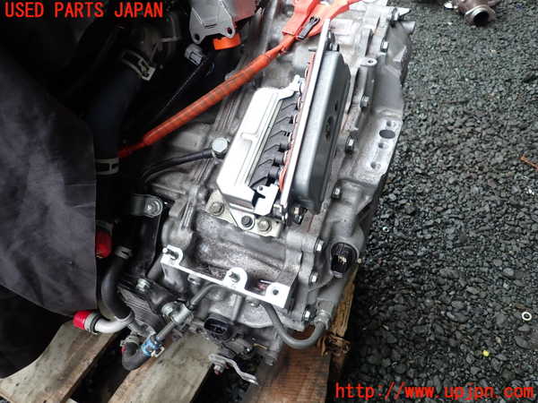 1UPJ-9239953010]カローラ ツーリング ハイブリッド(ZWE211W)ミッション AT 2ZR-FXE 中古_2