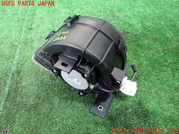 1UPJ-9239956095]カローラ ツーリング ハイブリッド(ZWE211W)ブロアファン(ブロアーファン) 中古_2