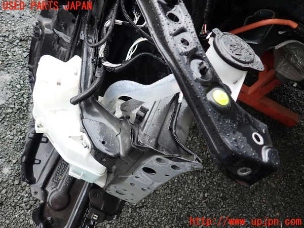 1UPJ-9239956791]カローラ ツーリング ハイブリッド(ZWE211W)ウォッシャータンク1 中古_2