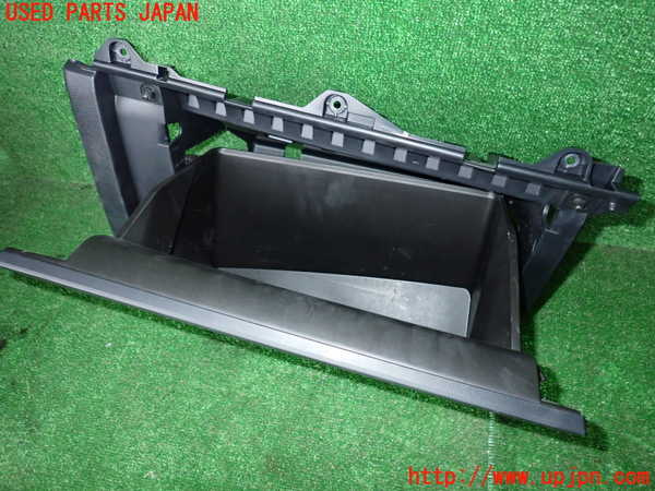 1UPJ-9239957516]カローラ ツーリング ハイブリッド(ZWE211W)グローブボックス1 中古_3
