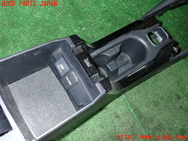 1UPJ-9239957540]カローラ ツーリング ハイブリッド(ZWE211W)センターコンソール 中古_3