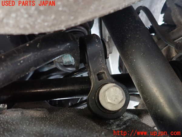 1UPJ-9239965445]アウディ・A7 スポーツバック(4GCGWC)リアスタビライザー 中古_3