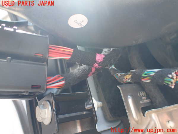 1UPJ-9239966742]アウディ・A7 スポーツバック(4GCGWC)ヒューズボックス2 中古_2