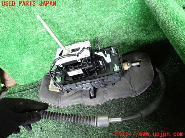 1UPJ-9239967555]アウディ・A7 スポーツバック(4GCGWC)ATシフトレバー 中古_2