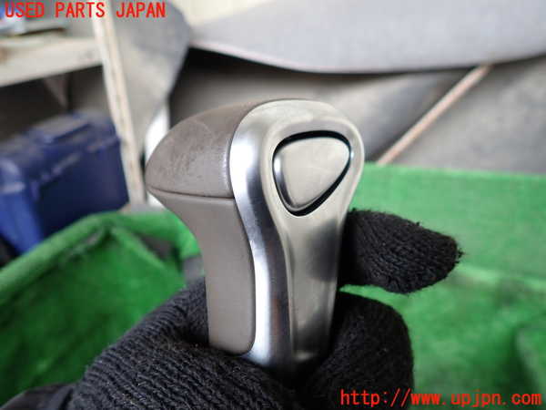 1UPJ-9239967570]アウディ・A7 スポーツバック(4GCGWC)シフトノブ 中古_4