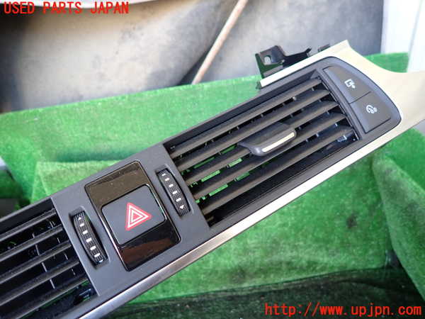 1UPJ-9239967526]アウディ・A7 スポーツバック(4GCGWC)エアコン吹き出し口1 (真中) 中古_2