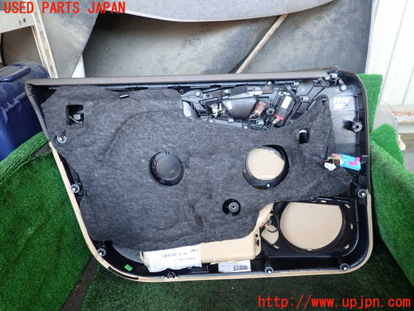 1UPJ-9239961234]アウディ・A7 スポーツバック(4GCGWC)右前ドア内張り 中古_4