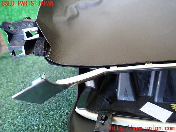 1UPJ-9239967905]アウディ・A7 スポーツバック(4GCGWC)コラムカバー 中古_3