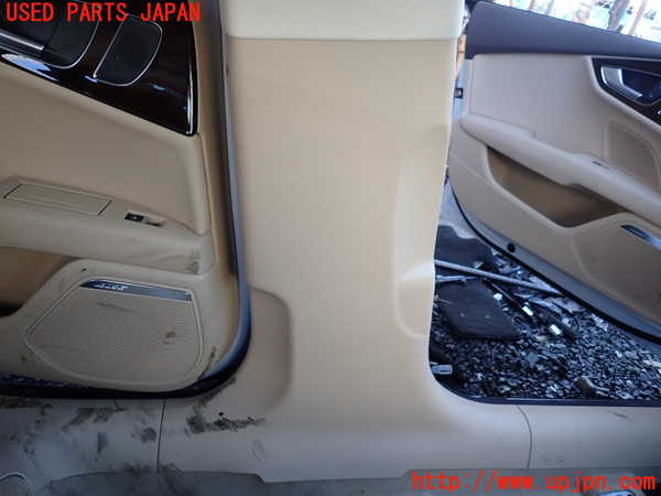 1UPJ-9239967670]アウディ・A7 スポーツバック(4GCGWC)左センターピラートリム 中古_3