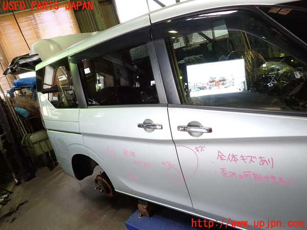 1UPJ-9239971290]セレナ(GNC27)右後ドア 中古 AGC M2L3 43R-00150_3