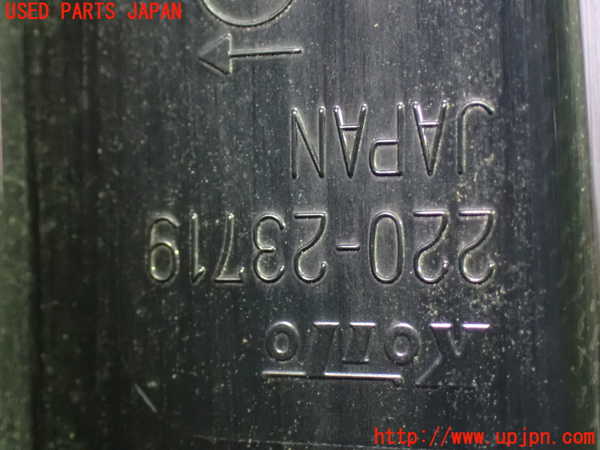 1UPJ-9239971530]セレナ(GNC27)右テールランプ 中古_3