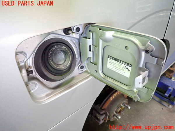 1UPJ-9239971690]セレナ(GNC27)フューエルリッド 中古_2