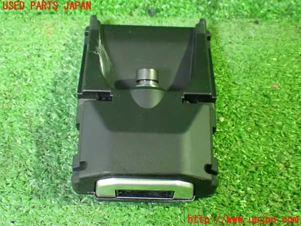 1UPJ-9239976382]セレナ(GNC27)センサー2(カメラ) 中古_2