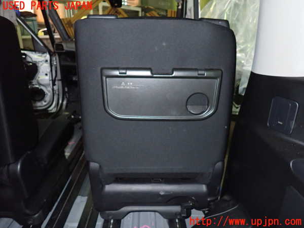 1UPJ-9239977145]セレナ(GNC27)右2列目シート 中古_4
