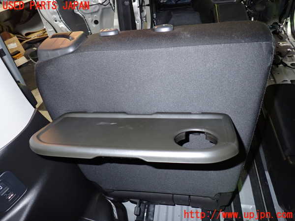 1UPJ-9239977175]セレナ(GNC27)左2列目シート 中古_5