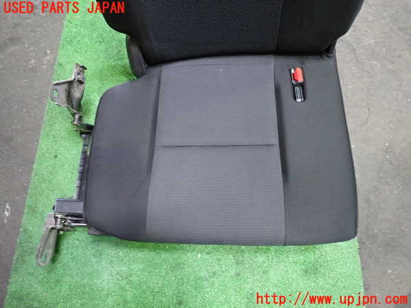 1UPJ-9239977235]セレナ(GNC27)右3列目シート 中古_3