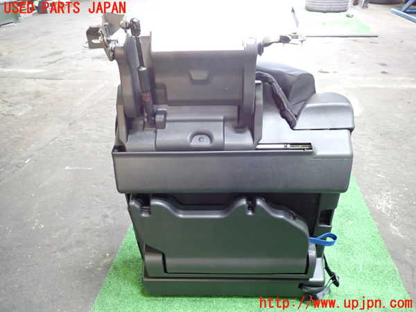 1UPJ-9239977265]セレナ(GNC27)左3列目シート 中古_5
