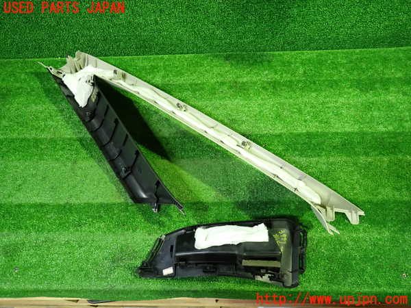 1UPJ-9239977655]セレナ(GNC27)右フロントピラートリム 中古_2