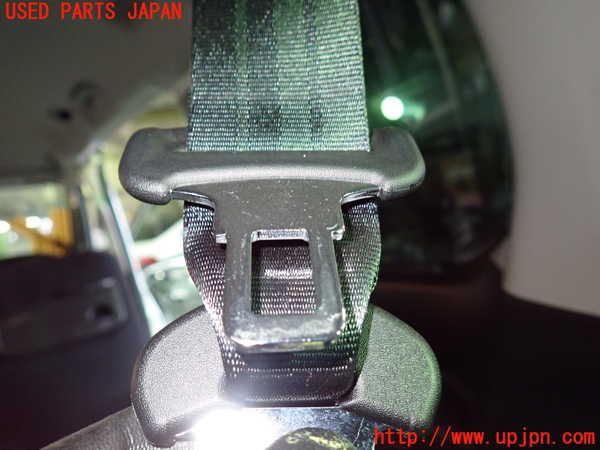 1UPJ-9239977215]セレナ(GNC27)3列目シートベルト 中古_2
