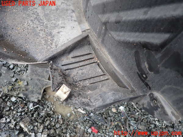 1UPJ-9239981092]BMW X1(HT20)(F48系)左前フェンダーライナー 中古_2