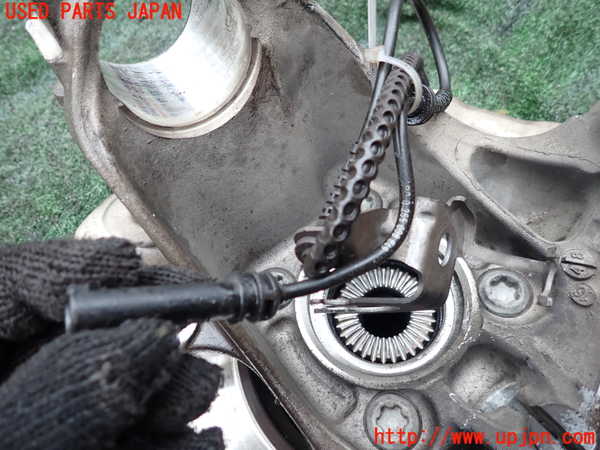 1UPJ-9239984290]BMW X1(HT20)(F48系)右フロントナックルハブ 中古_3