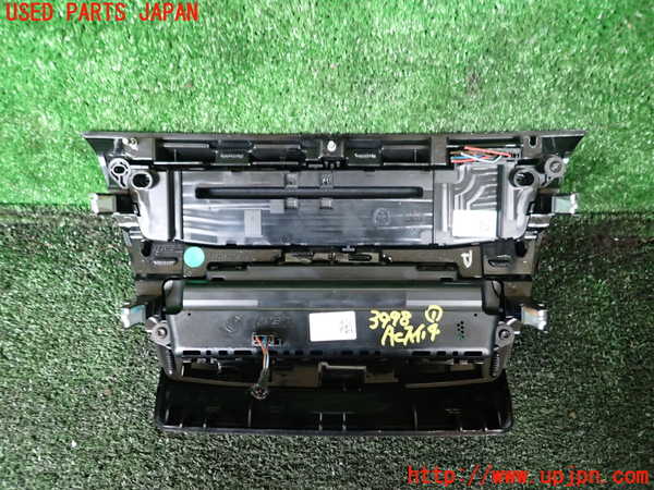 1UPJ-9239986066]BMW X1(HT20)(F48系)エアコンスイッチ1 中古_3