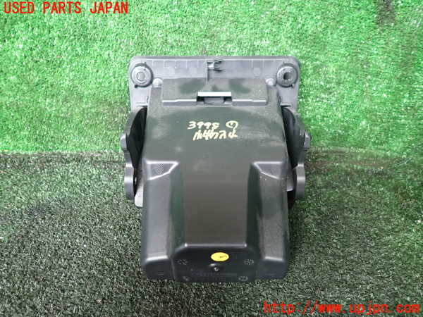1UPJ-9239987841]BMW X1(HT20)(F48系)小物入れ1 中古_3