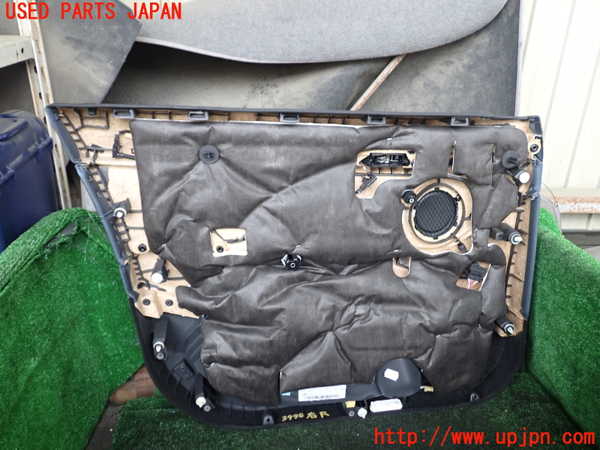 1UPJ-9239981234]BMW X1(HT20)(F48系)右前ドア内張り 中古_4