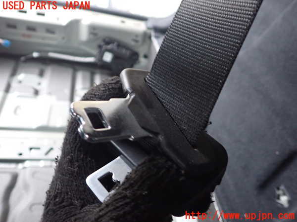 1UPJ-9239987135]BMW X1(HT20)(F48系)真中2列目シートベルト 中古_2