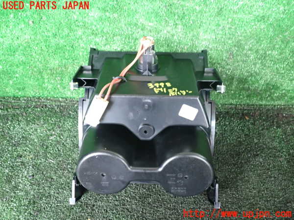 1UPJ-9239987810]BMW X1(HT20)(F48系)ドリンクホルダー 中古_3