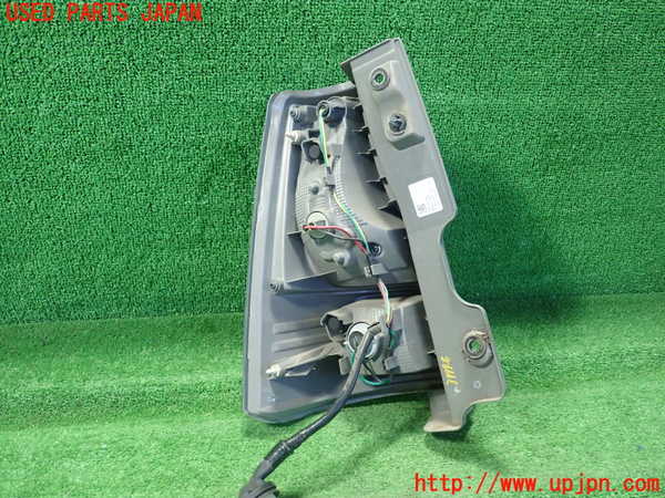 1UPJ-9239991530]ソリオ バンディット(MA36S)右テールランプ 中古_3