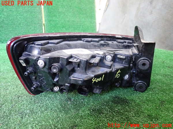 1UPJ-9240011530]アウディ・A3 セダン(8VCXSL)右テールランプ 中古_2