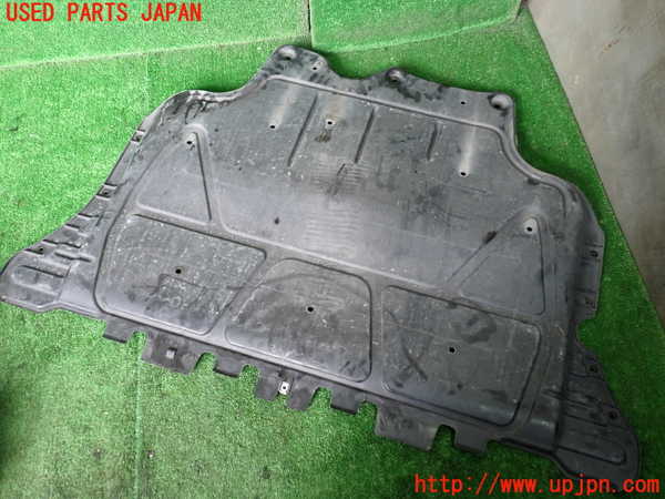 1UPJ-9240012170]アウディ・A3 セダン(8VCXSL)エンジンアンダーカバー 中古_2