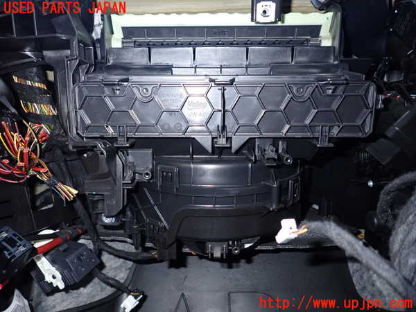 1UPJ-9240016081]アウディ・A3 セダン(8VCXSL)エバポレーター1 中古_2