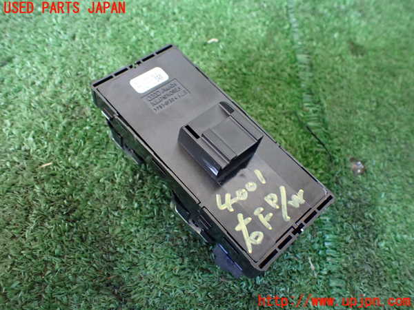 1UPJ-9240016240]アウディ・A3 セダン(8VCXSL)右前パワーウィンドウスイッチ 中古_2