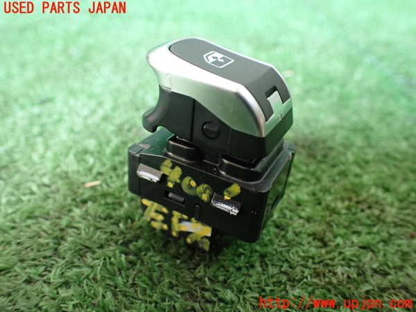 1UPJ-9240016245]アウディ・A3 セダン(8VCXSL)左前パワーウィンドウスイッチ 中古_2