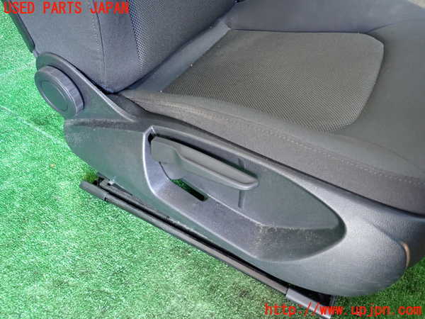1UPJ-9240017035]アウディ・A3 セダン(8VCXSL)運転席シート 中古_4