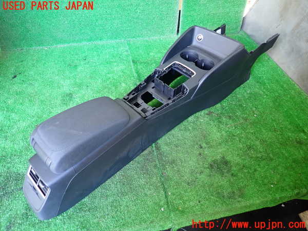 1UPJ-9240017540]アウディ・A3 セダン(8VCXSL)センターコンソール 中古_2