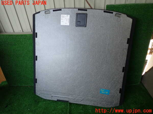 1UPJ-9240017771]アウディ・A3 セダン(8VCXSL)ラゲッジトレイ1 中古_2