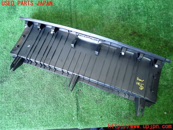 1UPJ-9240017772]アウディ・A3 セダン(8VCXSL)ラゲッジトレイ2 中古_2