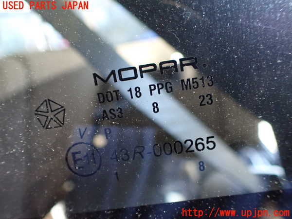 1UPJ-9240021382]ジープ・ラングラー アンリミテッド(JK38L)左クォーターガラス 中古 MOPAR M513 43R-000265_3