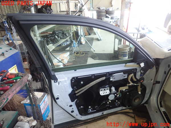 1UPJ-9240031260]フーガハイブリッド(HY51)左前ドア NSG M5O8 中古_5