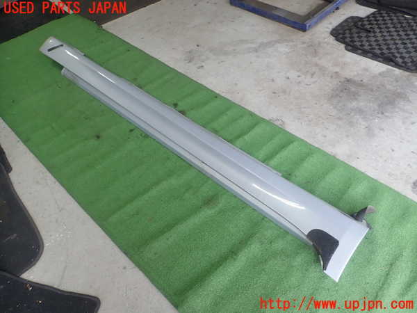 1UPJ-9240031390]フーガハイブリッド(HY51)右サイドステップ 中古_2