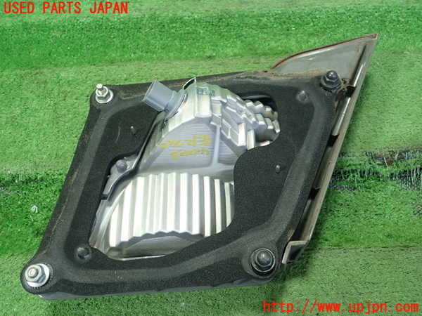 1UPJ-9240031552]フーガハイブリッド(HY51)左リアフィニッシャー 中古_2