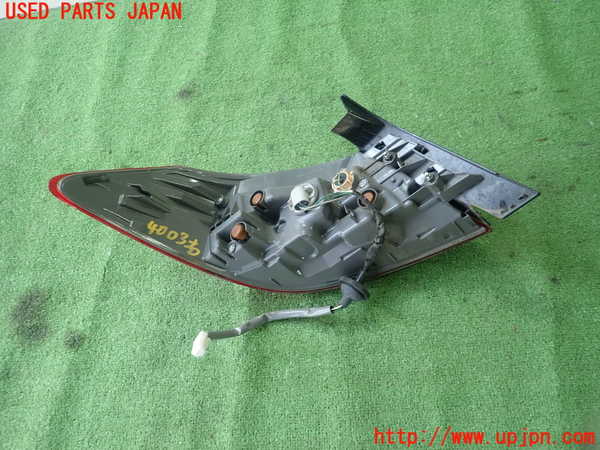 1UPJ-9240031530]フーガハイブリッド(HY51)右テールランプ 中古_3